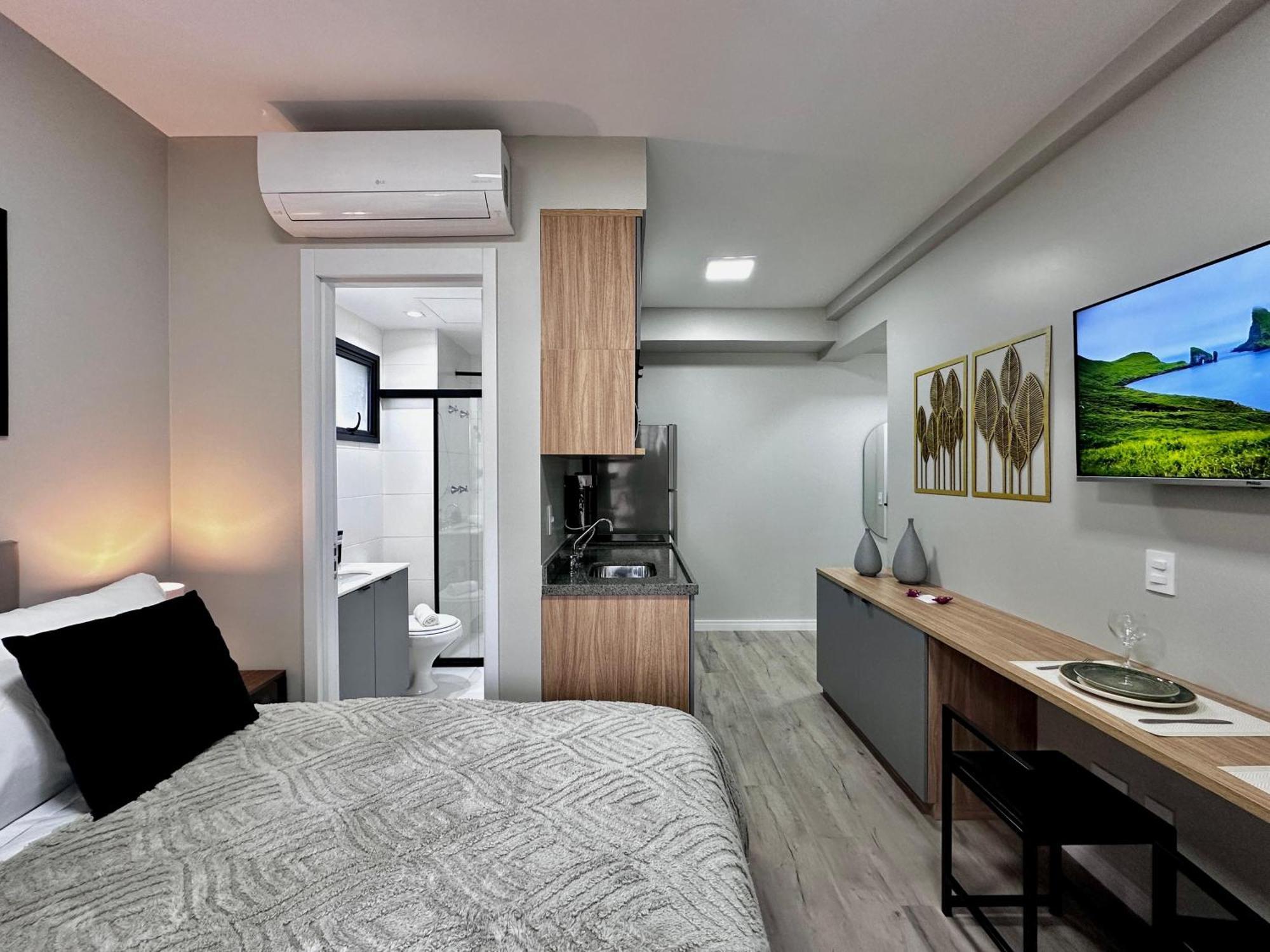 Apartamento Com Piscina A 1 Minuto A Pe Do Metro Brooklin